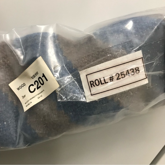 2’x3’ Dwell Studio Rug - Offset Zag - Picture 2 of 5